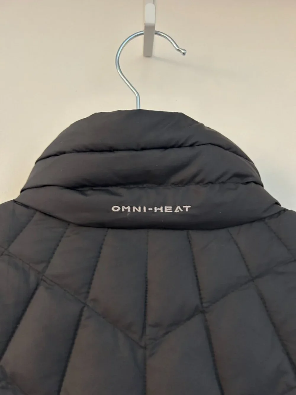 Columbia Women's Insulated Omni Heat Down Heavenly II Vest in Black Size S